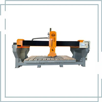 Máquina de corte com serra ponte CNC de quatro{0}}eixos
